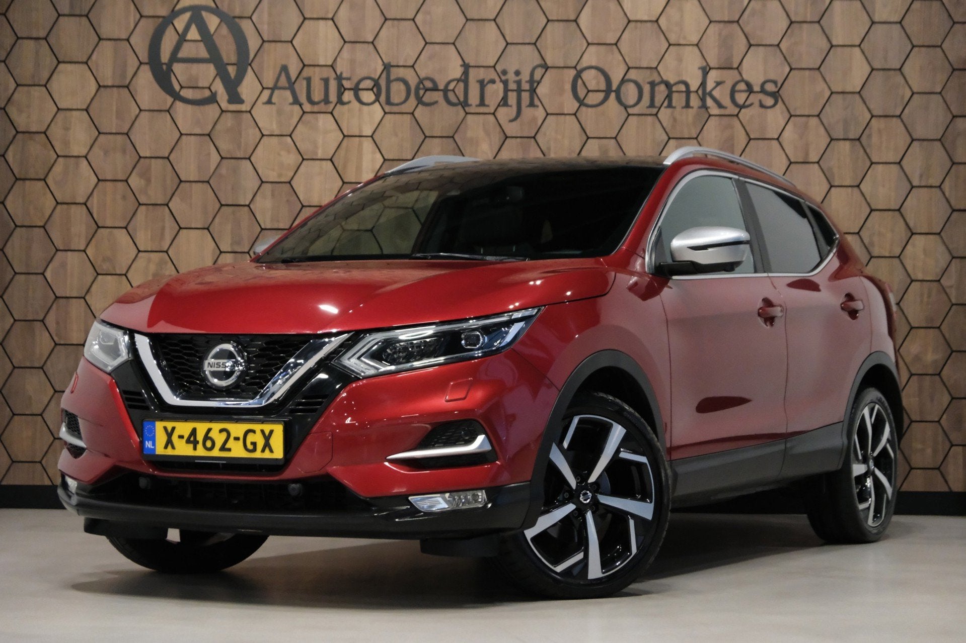 Nissan Qashqai 1.3 DIG-T Tekna + |PANORAMADAK| Leder/Bose/19, Auto's, Voorwielaandrijving, Dealer onderhouden, 687 kg, Gebruikt