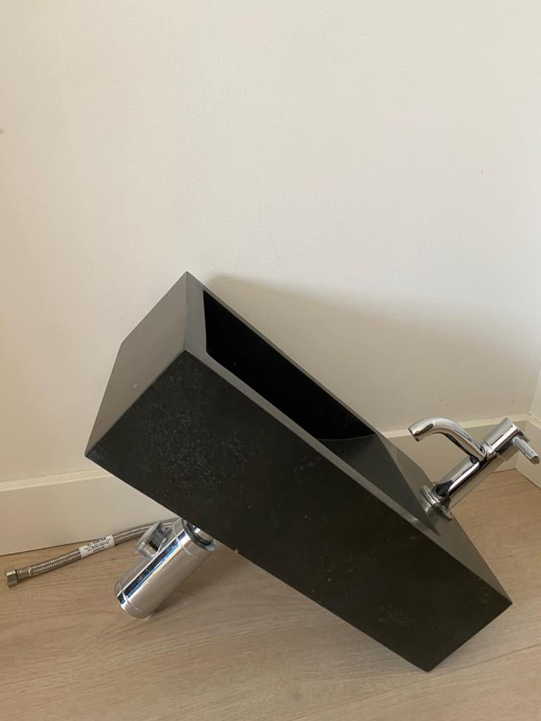 Modern Toilet Fonteintje met Kraan - Zwart Steen, Ophalen, Gebruikt, Steen, Toilet
