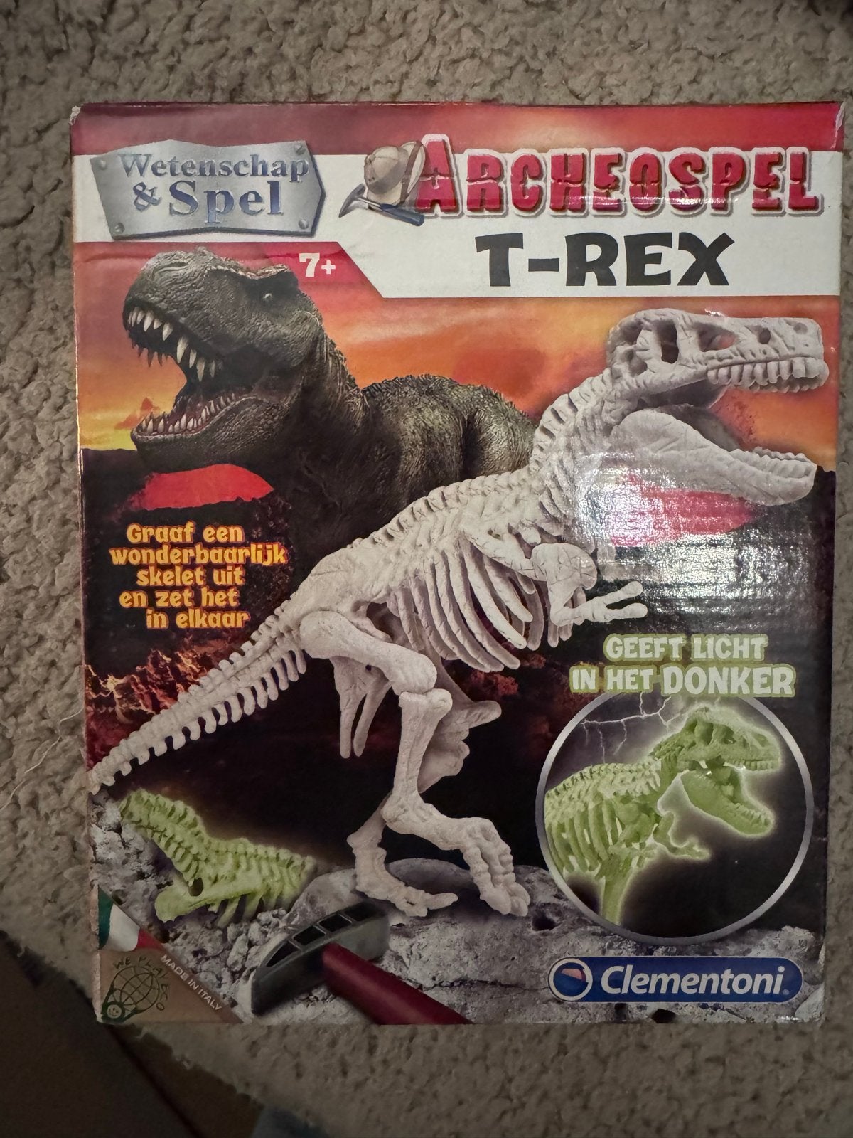Clementoni Archeospel T-Rex - Glow in the Dark Skelet, Ophalen of Verzenden, Nieuw, Knutselen, Met licht