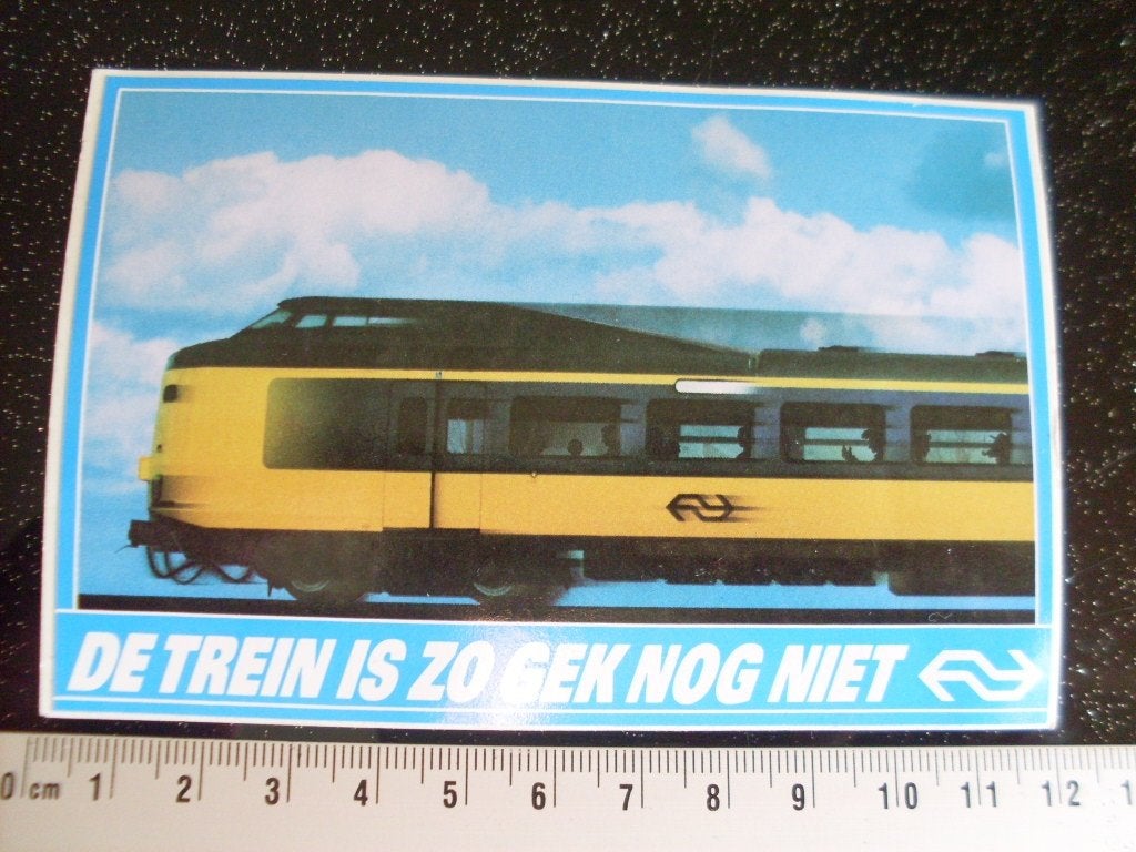 sticker de trein is zo gek nog niet NS logo, Verzenden, Zo goed als nieuw, Bedrijf of Vereniging