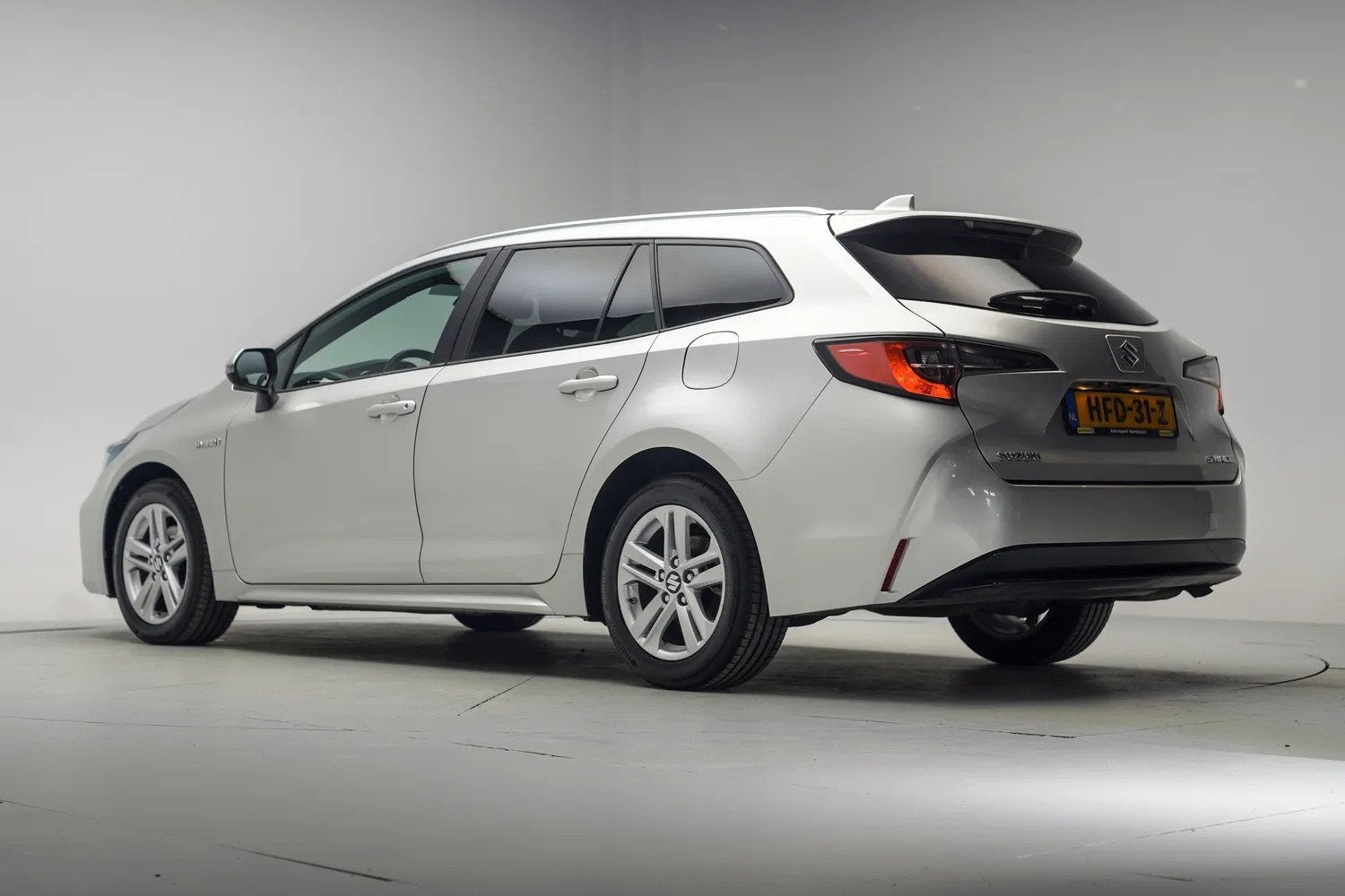 Suzuki Swace 1.8 Hybrid Select [ Adapt.cruise Camera Stoelve, Auto's, 450 kg, Gebruikt, 750 kg, 4 cilinders