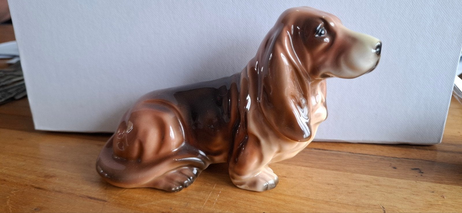 bassethound beeldje, Ophalen of Verzenden, Nieuw, Hond of Kat, Beeldje of Figuurtje