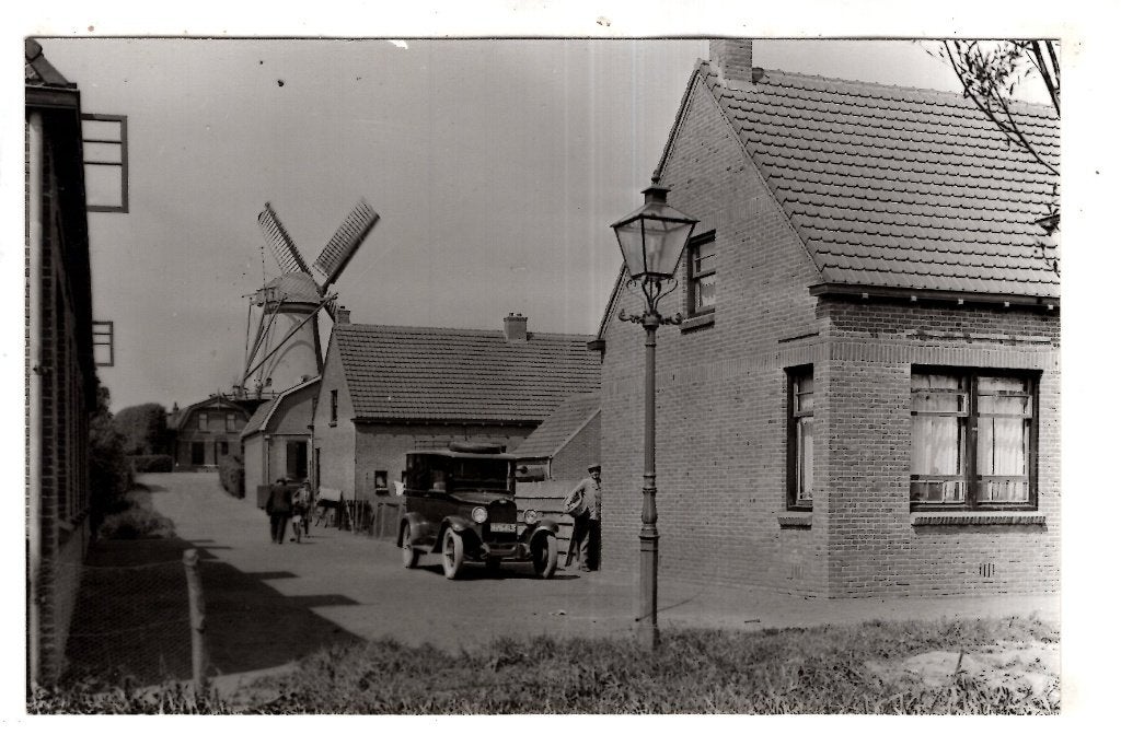 Benthuizen  Dorp metMolen en auto, Verzenden, 1920 tot 1940, Ongelopen, Zuid-Holland