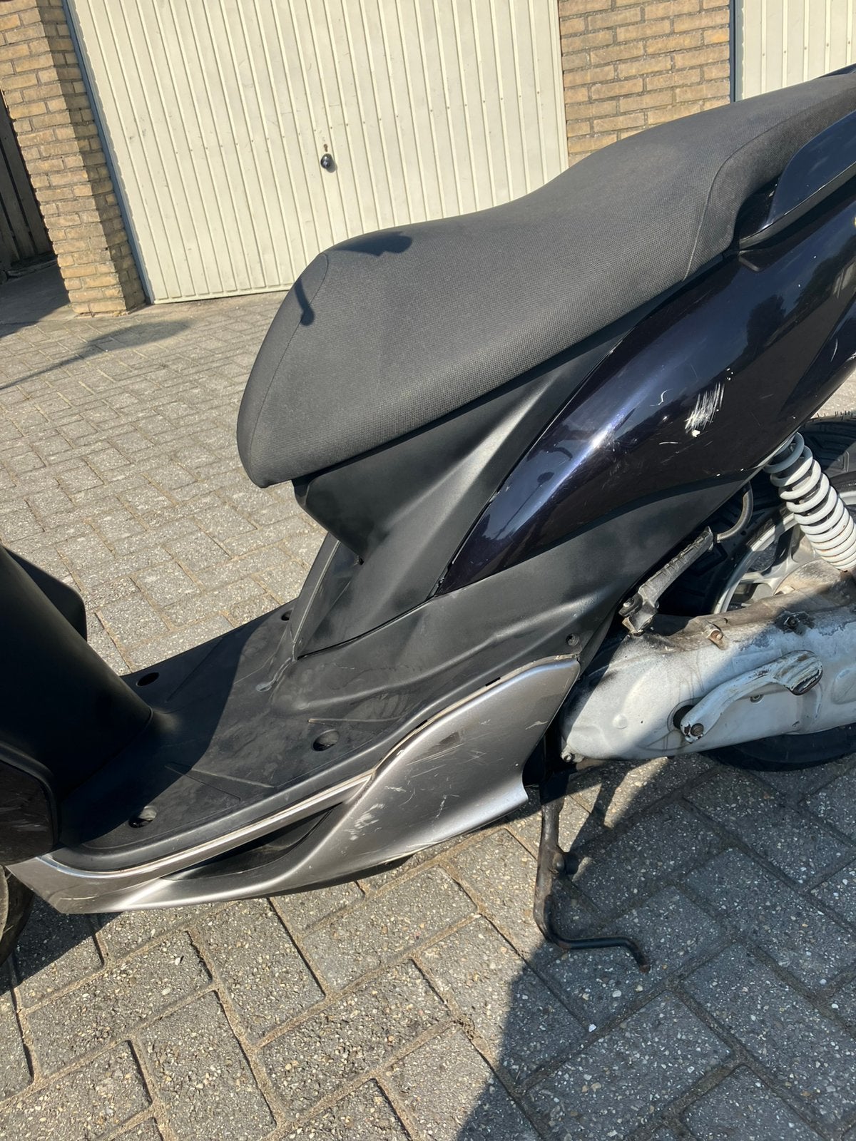 Gezocht onderkant kappen side cover set yamaha jog, Ophalen of Verzenden, Zo goed als nieuw, Tweetakt, JogR of RR