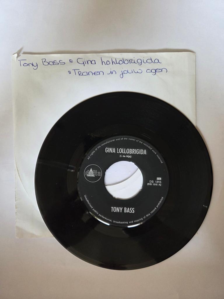 Tony Bass - Gina Lollobrigida, Gebruikt, 7 inch, Single, Ophalen of Verzenden