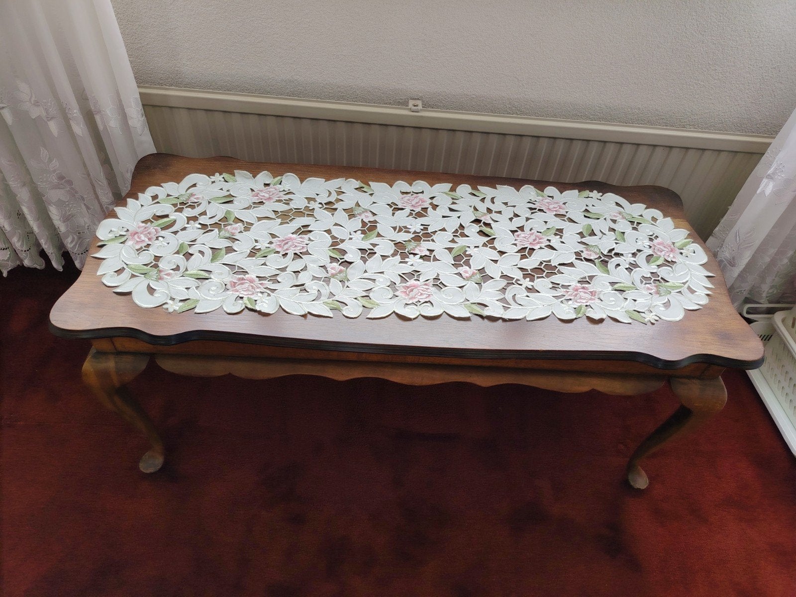 Salon tafel, Ophalen