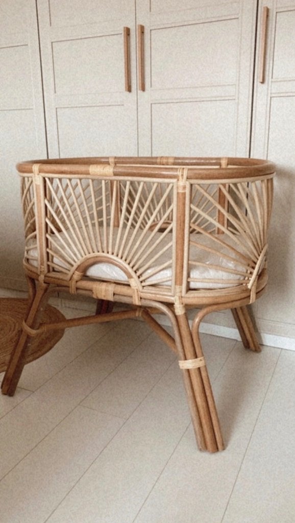 Rotan wieg sun, Kinderen en Baby's, Babywiegjes en Ledikanten, Ophalen, Zo goed als nieuw, Wieg