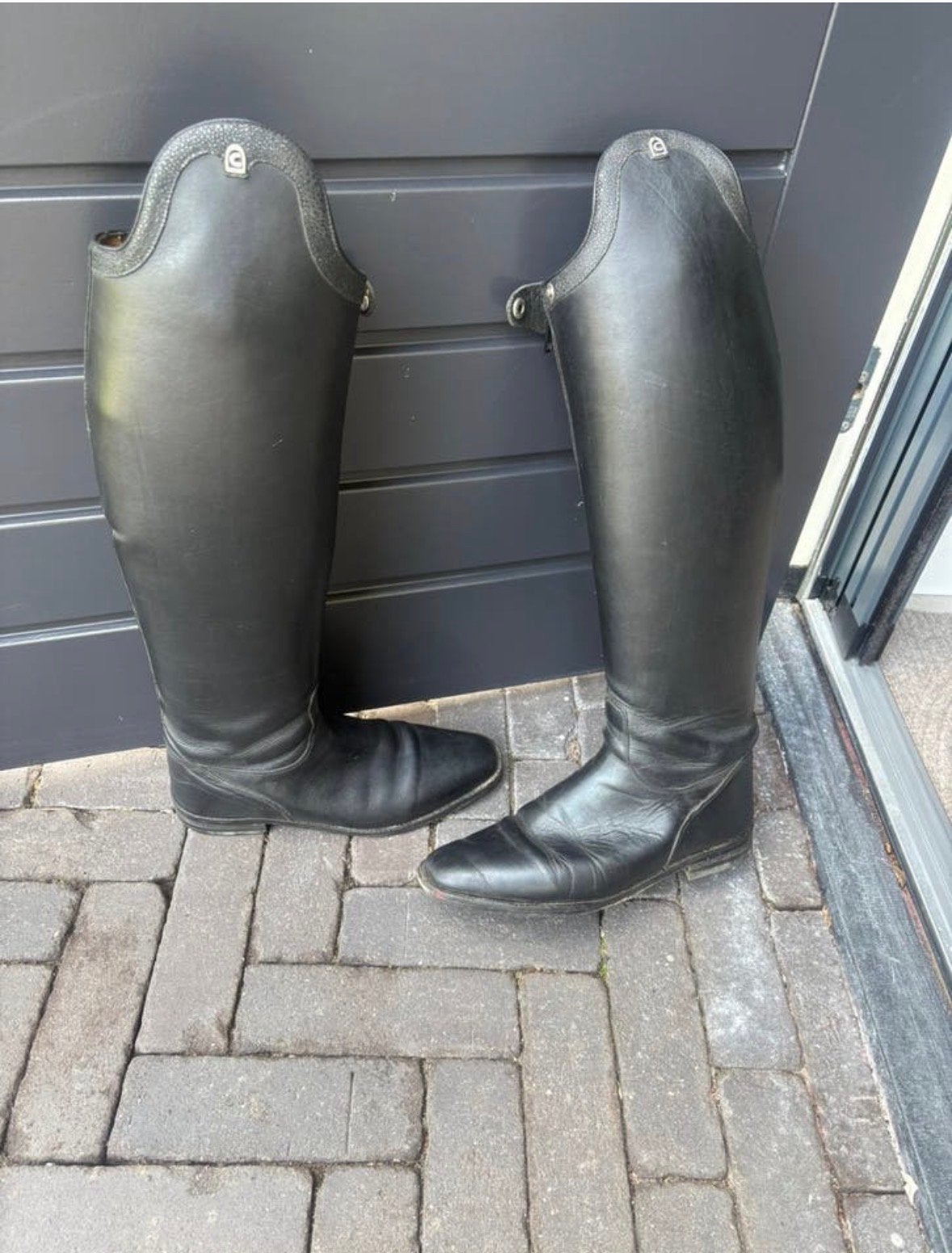 Cavallo rijlaarzen, Ophalen, Dressuur