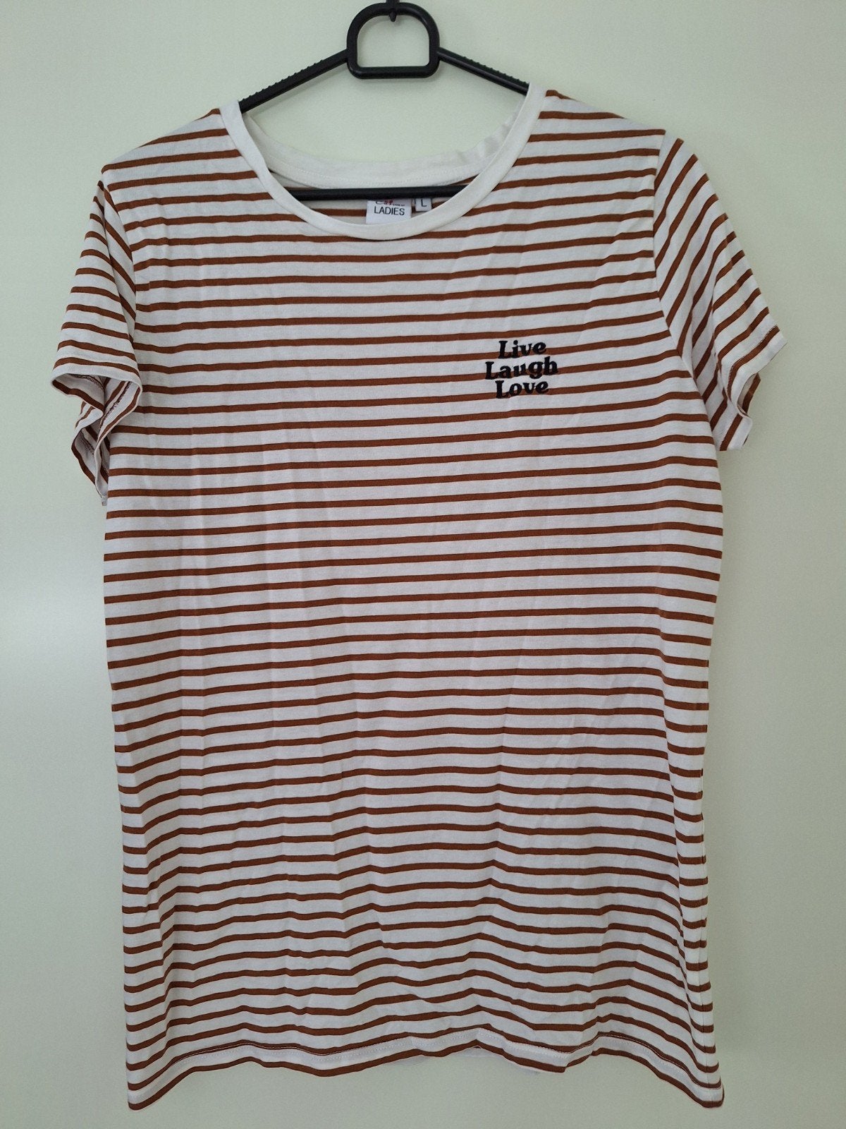 Casual Ladies T-shirt met strepen en 'Live Laugh Love', Wit, Ophalen of Verzenden, Korte mouw, Gedragen