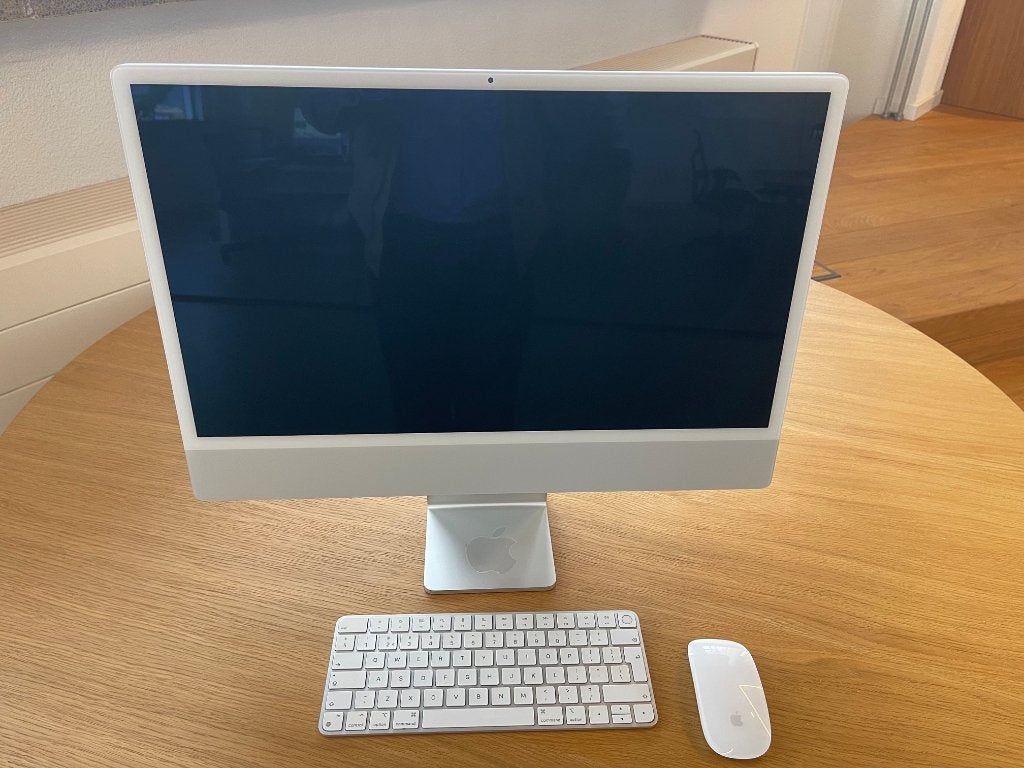2x Apple iMac 24-inch, M1 - 8/256, ZGAN, Computers en Software, IMac, Zo goed als nieuw, 256 GB SSD, 3 tot 4 Ghz