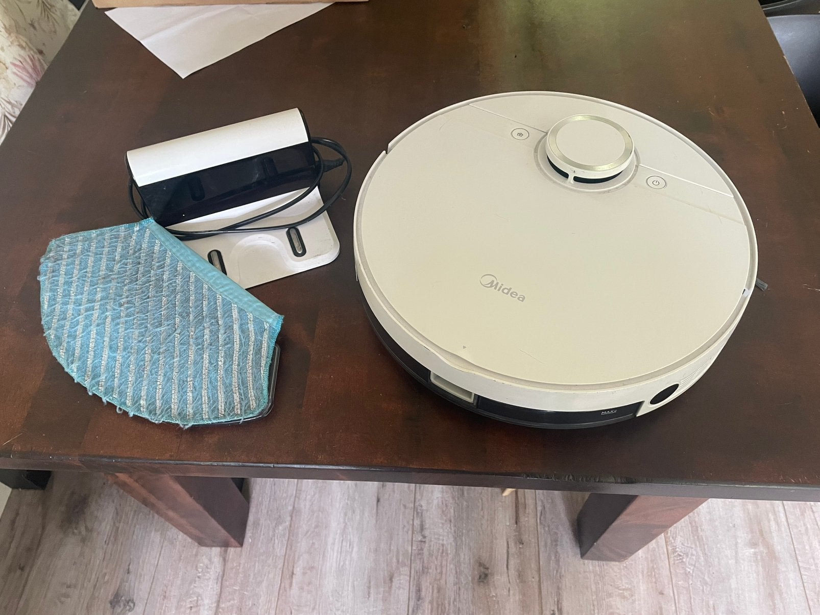Midea M7 defect, Witgoed en Apparatuur, Stofzuigers, Overige merken, Ophalen of Verzenden, Robotstofzuiger, Niet werkend