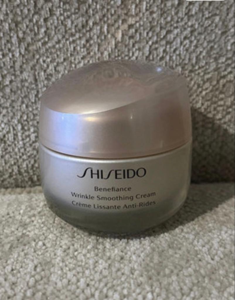 Shiseido Benefiance Wrinkle Smoothing Cream, Ophalen of Verzenden, Zo goed als nieuw, Gehele gezicht, Verzorging