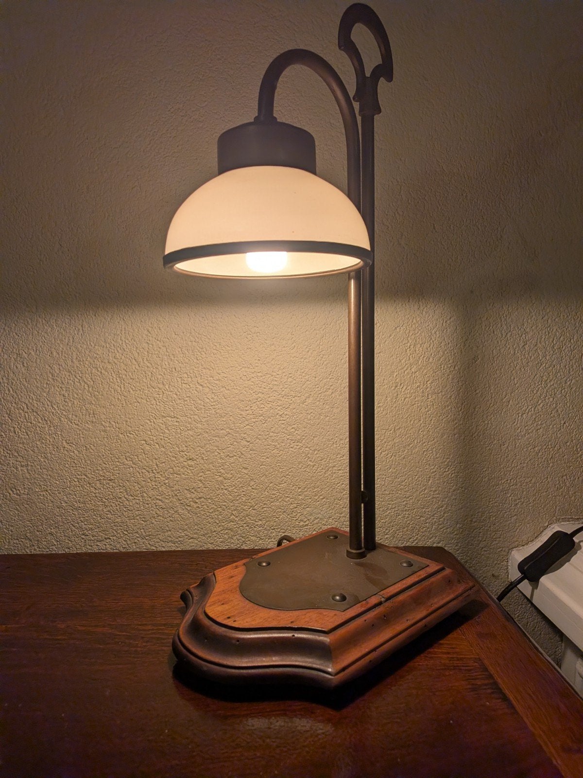 bureaulamp/tafellamp klassieke Empire-stijl
Prachtige antiek, Antiek en Kunst, Ophalen