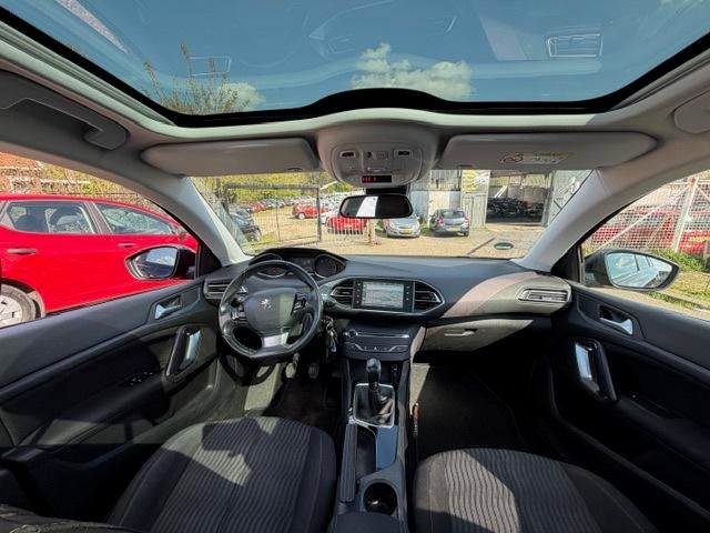 Peugeot 308 SW 1.2 PureTech Blue Lion Navi Airco Cruise Pano, Auto's, Voorwielaandrijving, Stof, Gebruikt, Euro 6