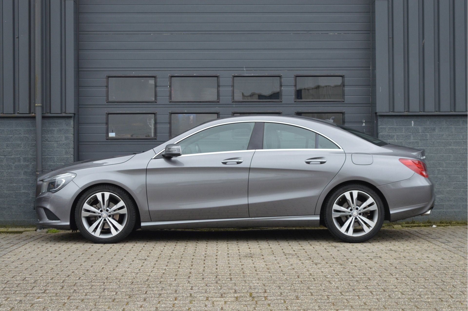 Mercedes-Benz CLA-Klasse 180 Ambition | CAMERA | CARPLAY |, Voorwielaandrijving, CLA, Gebruikt, 4 cilinders