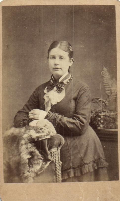 CDV - Dame in jurk - Napoleon Syrus - London, Gebruikt, Verzenden, Foto, Buitenland
