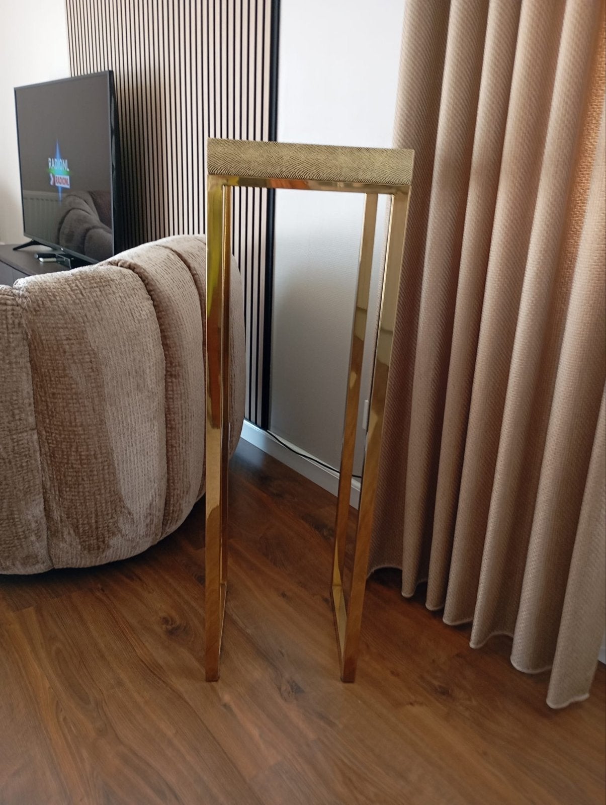 Gouden bijzettafel met slangenprint blad merk richmond, Huis en Inrichting, Tafels | Bijzettafels, Ophalen, Minder dan 55 cm, Metaal of Aluminium