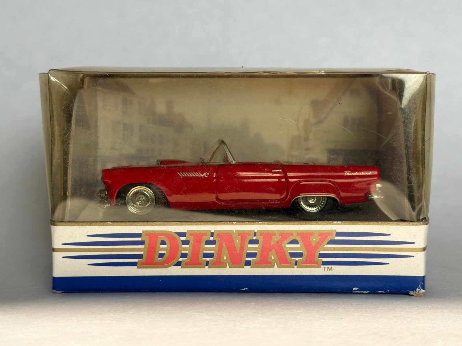 Dinky Toys DY-31 1955 Ford Thunderbird Rood in Doos, Ophalen, Zo goed als nieuw, Auto, Dinky Toys