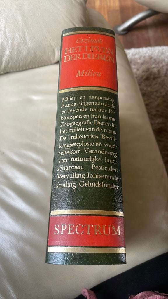 Grzimek het leven der dieren, milieu, Gelezen, Complete serie, Ophalen of Verzenden, Dieren