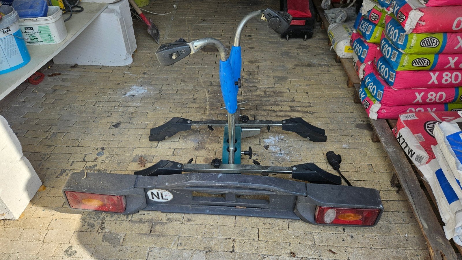 Fietsendrager met verlichtingsbalk, Ophalen of Verzenden, Gebruikt