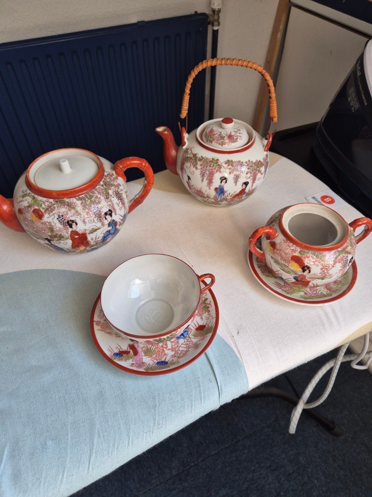 Vintage porseleinen theeset met geisha decor, Antiek en Kunst, Ophalen