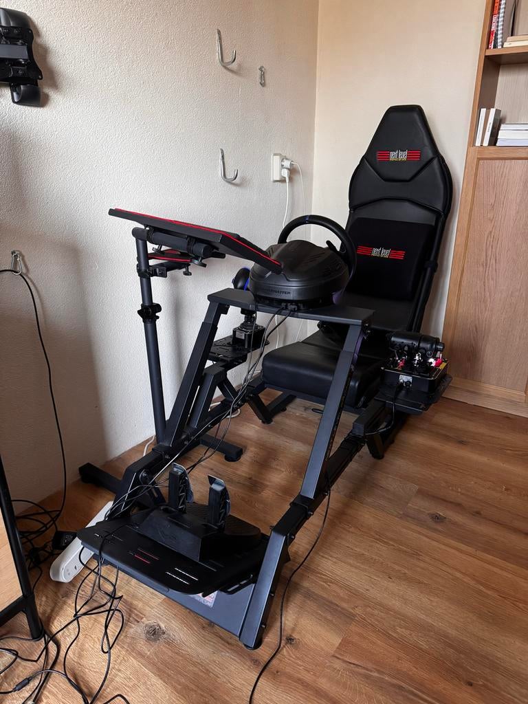 Race Sim Set thurstmast. Next Level Racing, Ophalen, 1 speler, Zo goed als nieuw, Gekoppelde computers