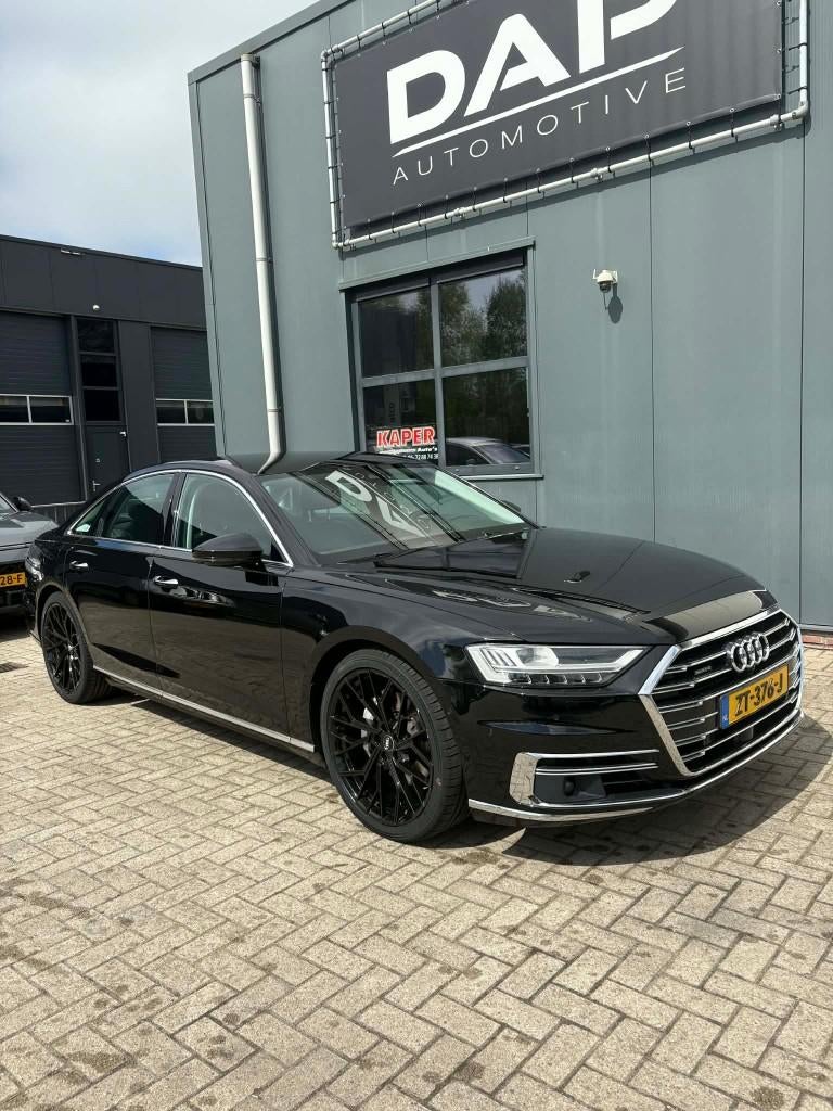 Audi A8 50 TDI 286pk Tiptronic Quattro 2018 Zwart, Auto's, Audi, Automaat, Zwart, 241 €/maand, Zwart