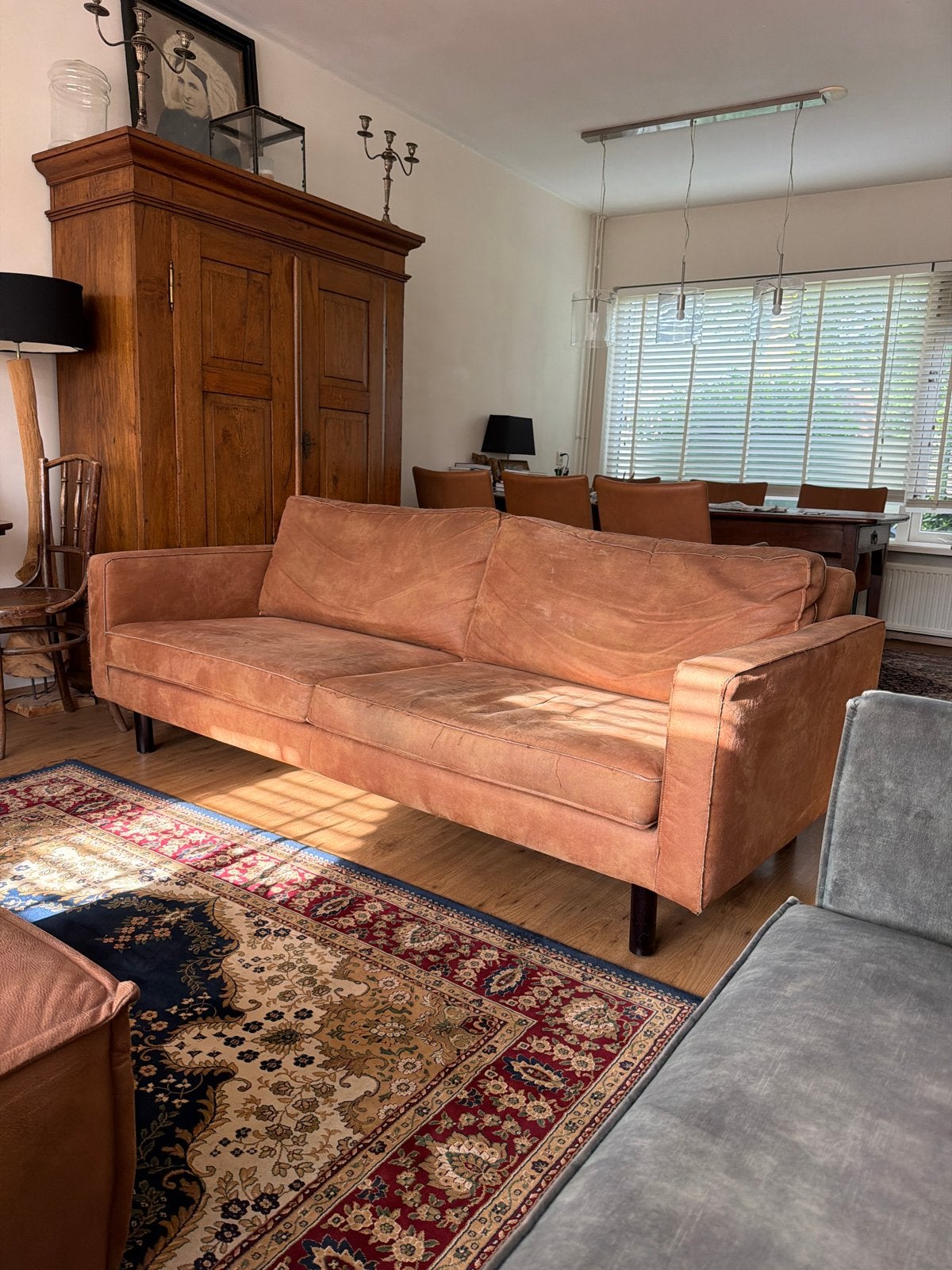 Comfortabele 3-zits bank in warme terracotta kleur, Huis en Inrichting, Gebruikt, Driepersoons, 75 tot 100 cm, Ophalen of Verzenden