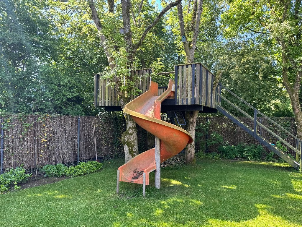 Grote spiraal glijbaan, Ophalen, Gebruikt, Glijbaan