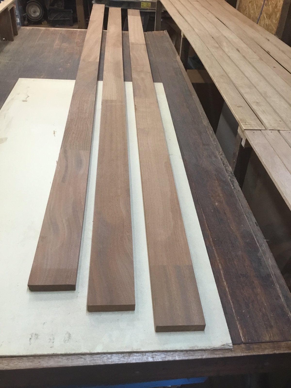 Mahonie planken (gevingerlast), Ophalen, Minder dan 25 mm, Overige typen, Nieuw