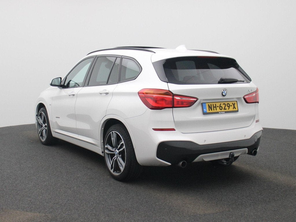 BMW X1 sDrive20i, Auto's, Wit, Bedrijf, Automatische klimaatregeling, SUV of Terreinwagen