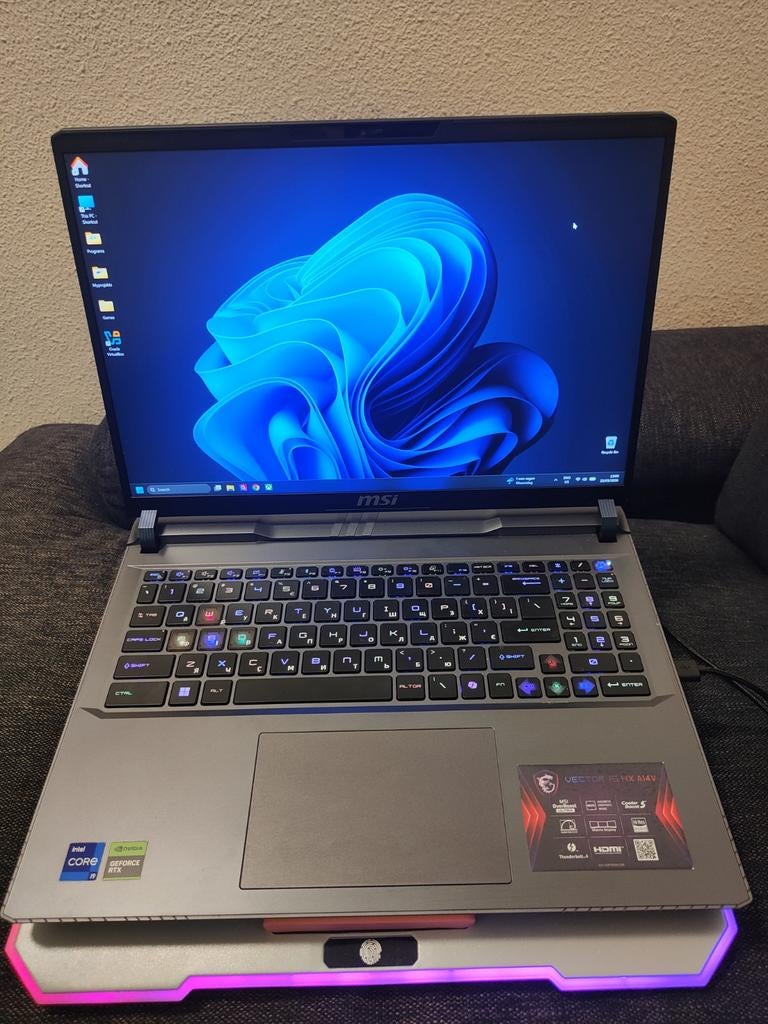 Laptop MSI Vector 16 HX A14VHG i9, rtx4080, Computers en Software, Laptoptafels, Zo goed als nieuw, Ophalen