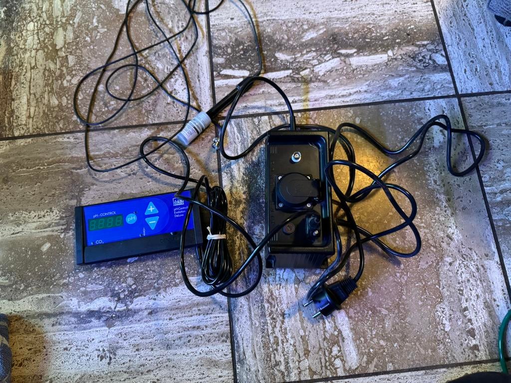 Dennerle pH controller met extra’s (CO2 fles is al verkocht), Dieren en Toebehoren, Vissen | Aquaria en Toebehoren, Ophalen of Verzenden