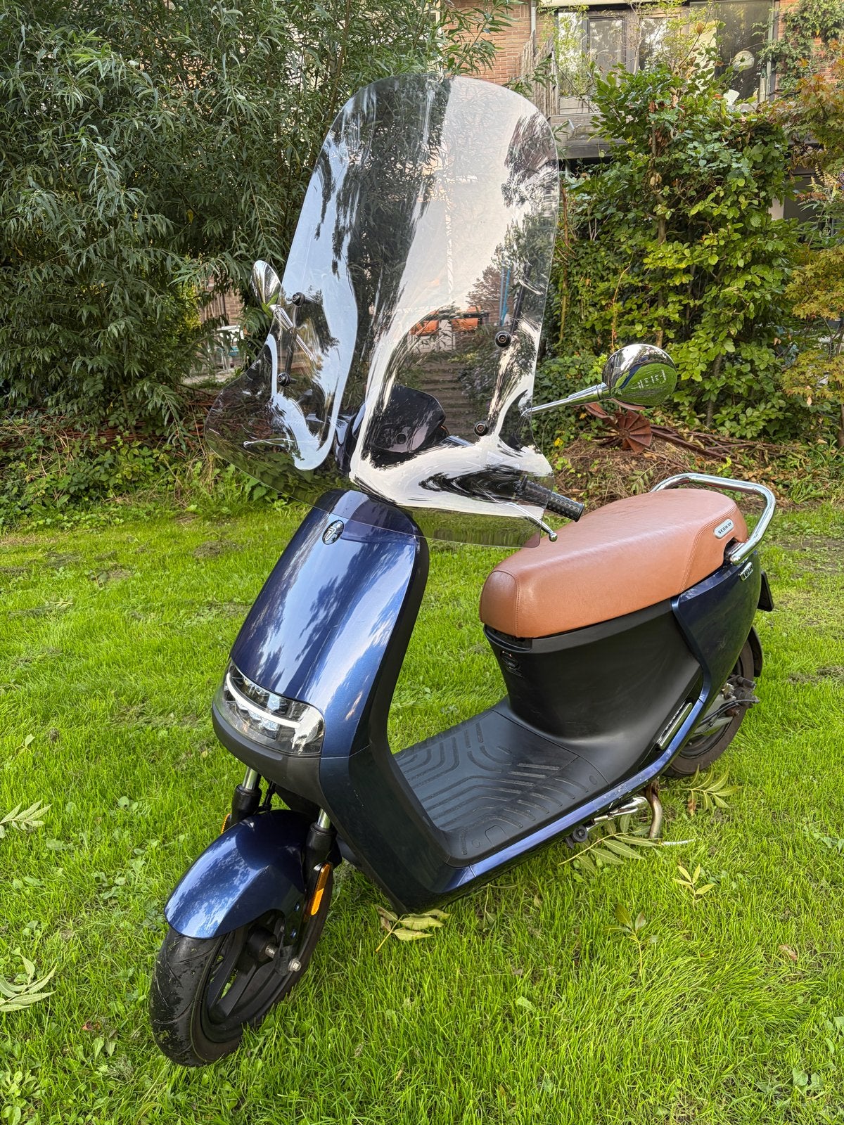 Foto 7 van Segway E125S Elektrische Scooter - Zo goed als nieuw