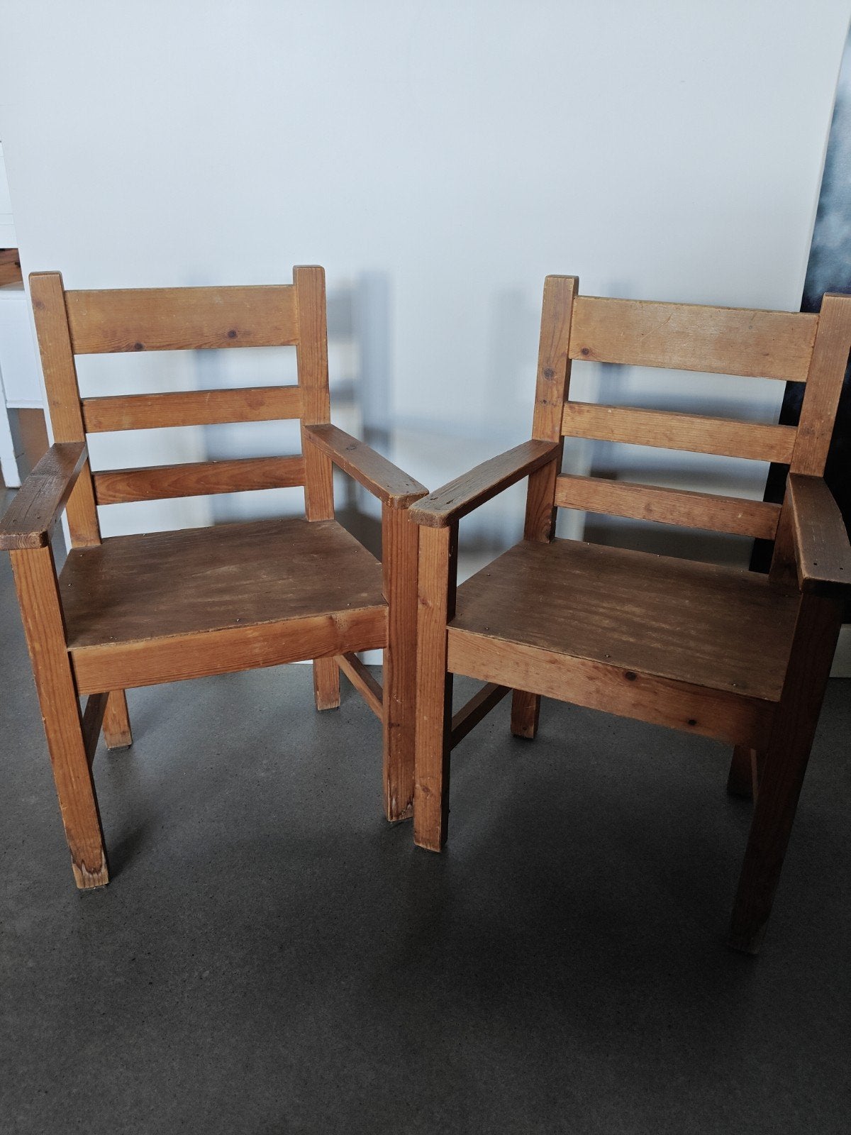 Set van 2 vintage houten kinderstoelen gemaakt rond 1978, Ophalen, Gebruikt