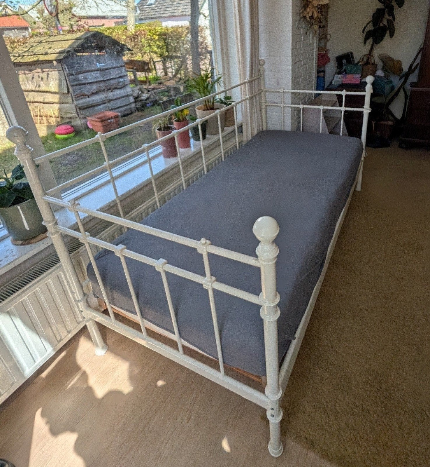 Eenpersoonsbed met verstelbare lattenbodem hulsta - Wit meta, Huis en Inrichting, Slaapkamer | Bedden, Ophalen, Verstelbaar, 90 cm