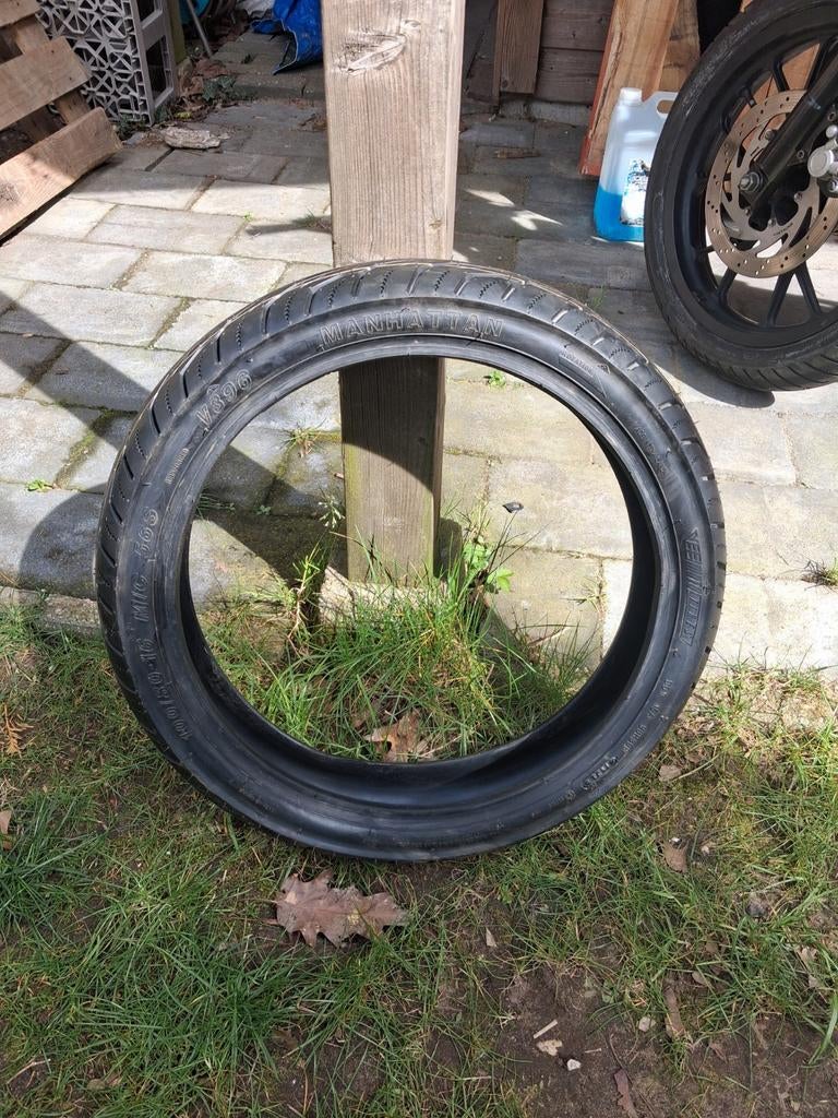 Voorband schakelbrommer voor band 100/80 - 16 nieuw Derbi, Motoren, Ophalen