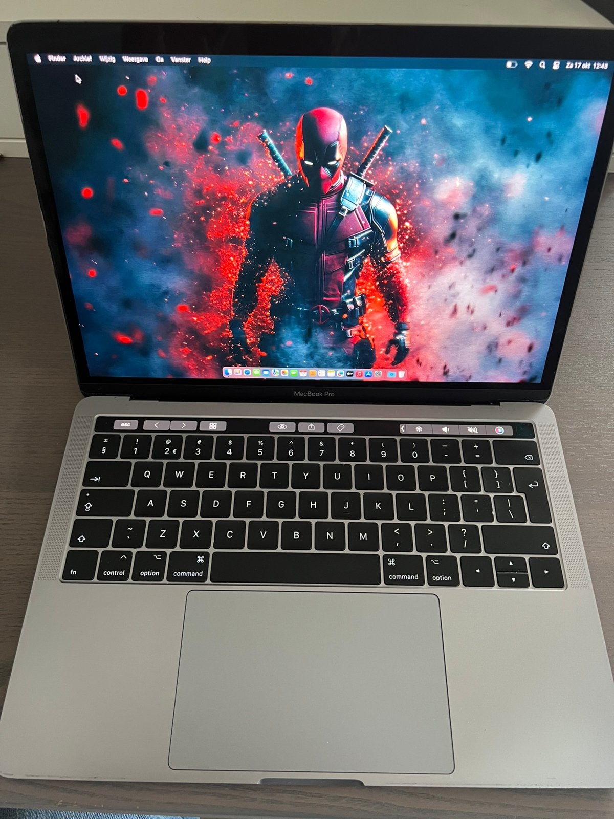 Touchbar | Macbook Pro | lader | 4 x thunderbolt 3, Computers en Software, MacBook Pro, 256 GB, Qwerty, 8 GB