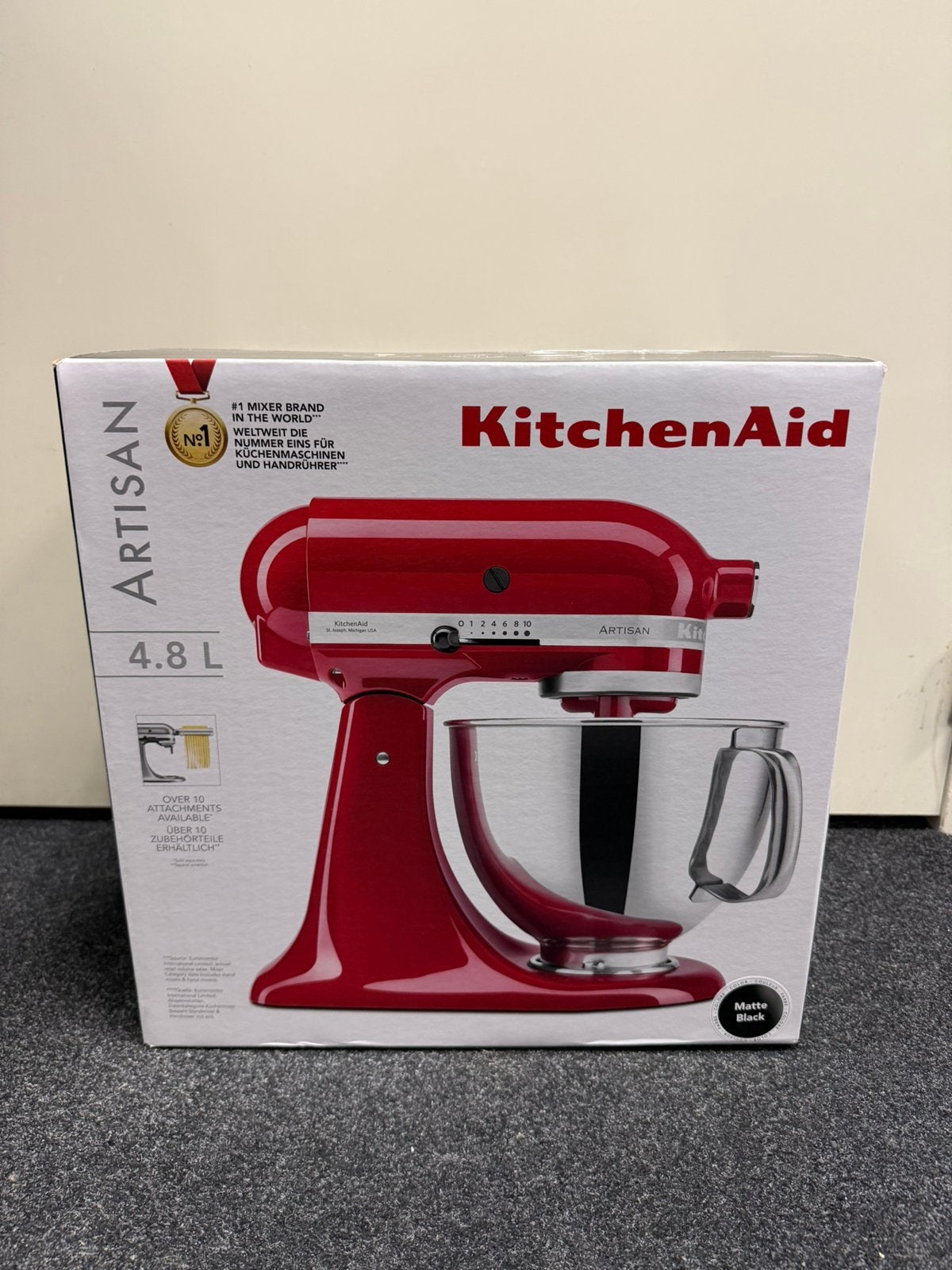 KitchenAid Artisan Keukenmachine 4.8L Matzwart NIEUW Mixer, Ophalen, 4 liter of meer, Nieuw, 3 snelheden of meer