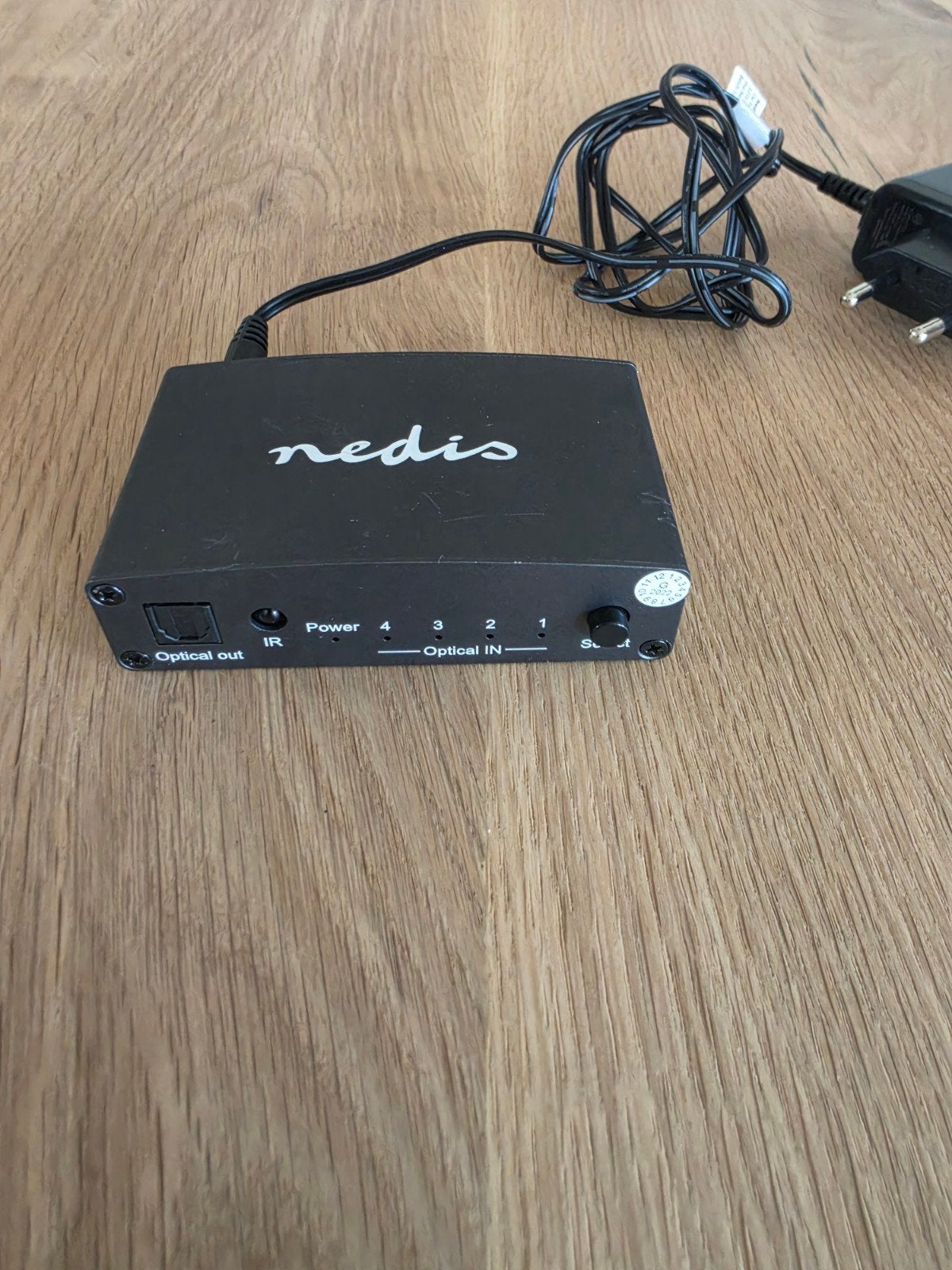 Nedis Digitale Audio Switch ASWI2514BK - 4 Ingangen, Audio, Tv en Foto, Ophalen of Verzenden, Zo goed als nieuw, Minder dan 2 meter
