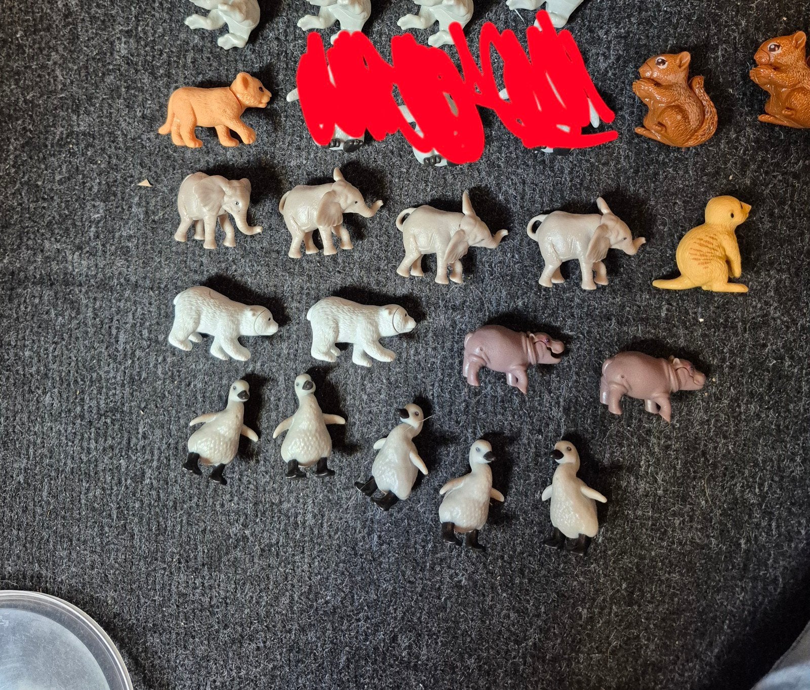 17 Kinder suprise eieren ei dieren per stuk €0,75, Ophalen of Verzenden, Hardplasticfiguren