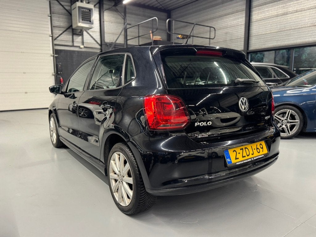Volkswagen Polo 1.4 TDI BlueMotion Clima/Navi/Cruise, Auto's, Gebruikt, Euro 6, 580 kg, Zwart