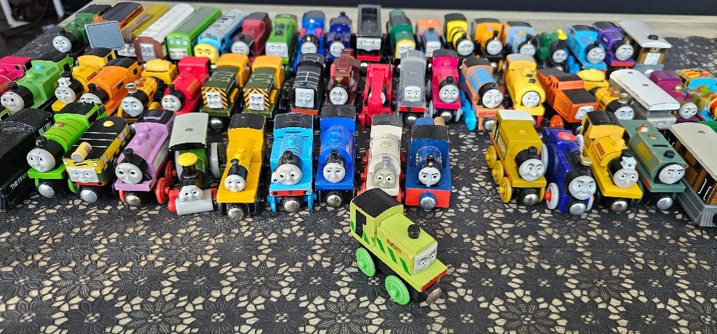 Thomas de trein Hout Scruff, Kinderen en Baby's, Speelgoed | Thomas de Trein, Ophalen of Verzenden, Zo goed als nieuw