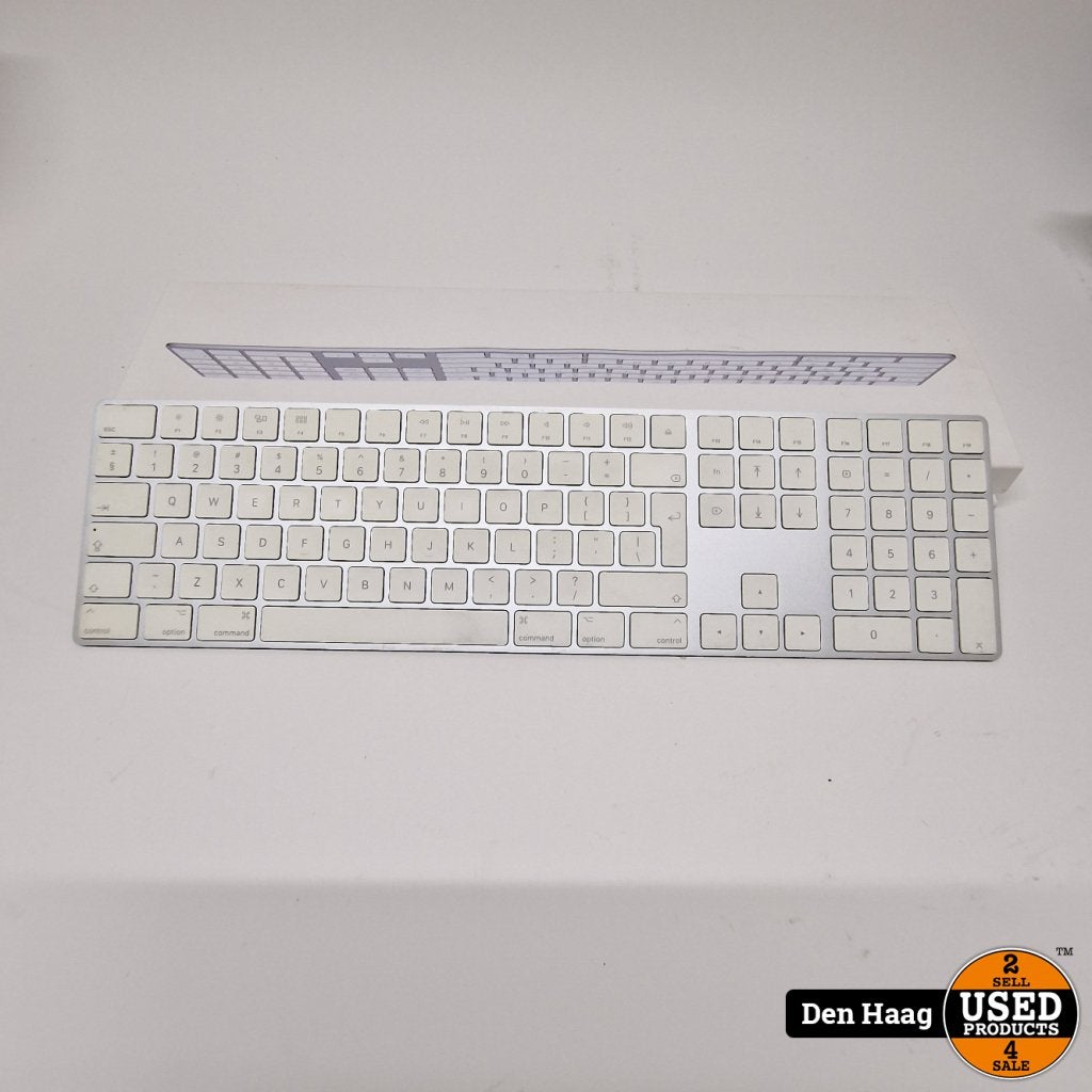 Apple Magic Keyboard Numeriek A1843 | Nette Staat, Apple, Gebruikt, Support@apple.com, One Apple Park Way
Cupertino, CA 95014
United States