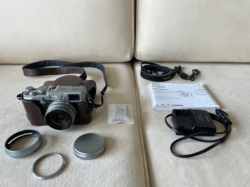 Fujifilm X100S Compactcamera - Zo goed als nieuw, 16 megapixels, Lensdop, Zo goed als nieuw, Fujifilm
