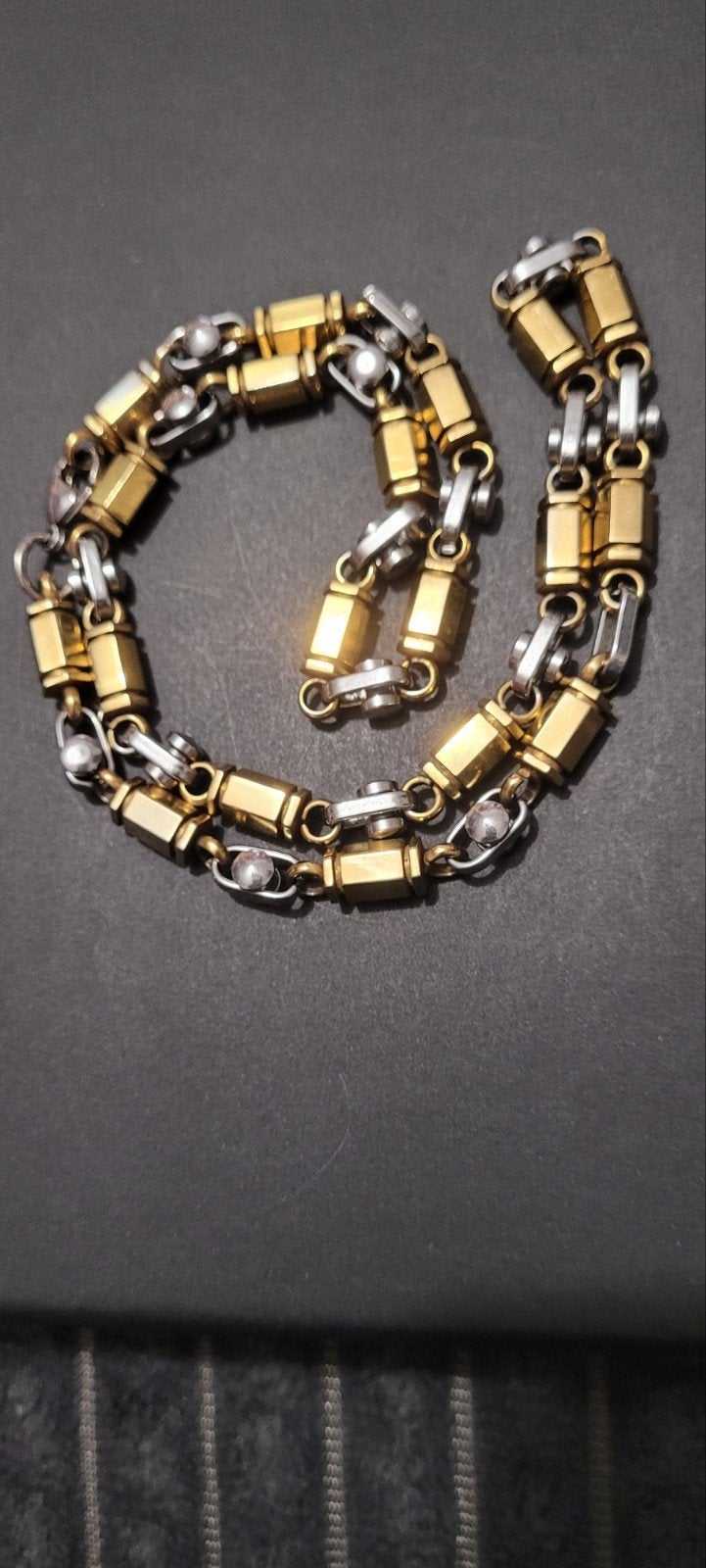 Goudkleurige en zilverkleurige armband - 27cm, Ophalen of Verzenden, Nieuw, Goud, Overige materialen