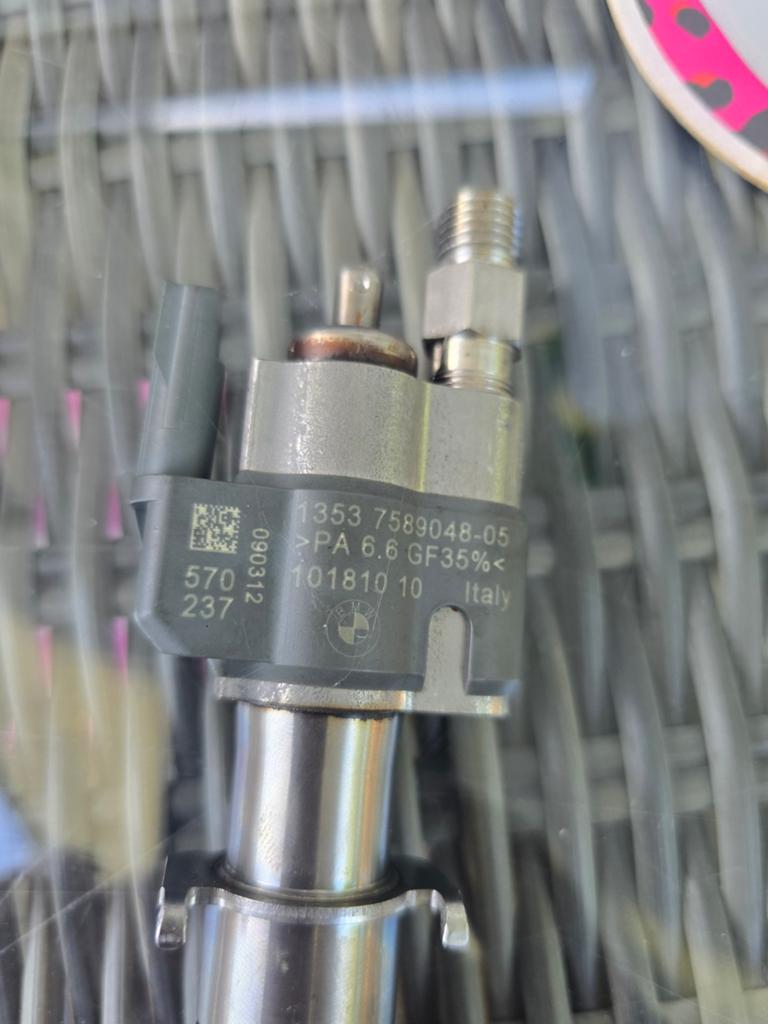 Originele BMW Siemens VDO Injector 1353 7589048-05 (6 stuks), Ophalen of Verzenden, BMW