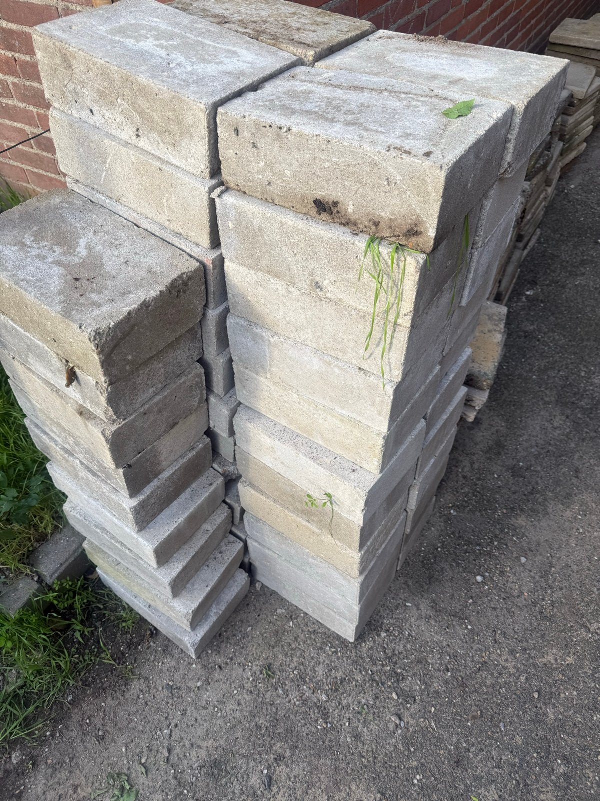 Gratis betonstenen en klinkers, Tuin en Terras, Ophalen, Gebruikt, Klinkers, 10 m² of meer