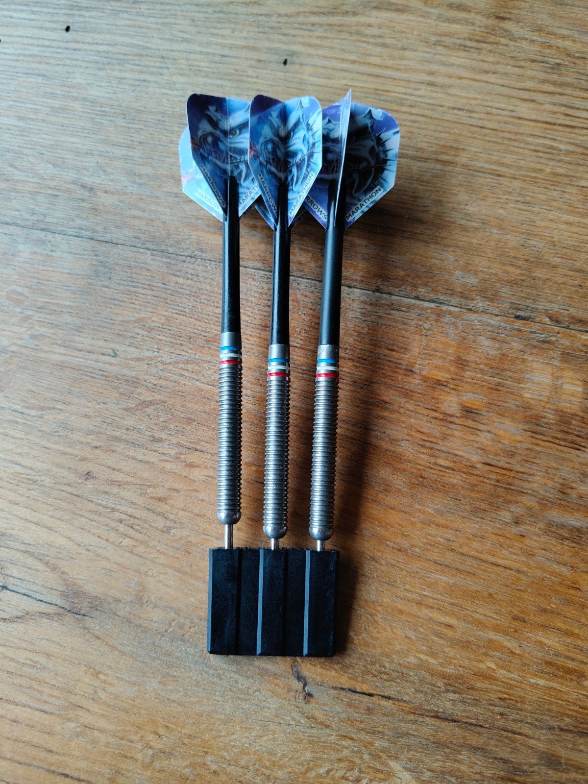 Darts in goede staat 23 gram, Ophalen of Verzenden, Gebruikt, Pijlen