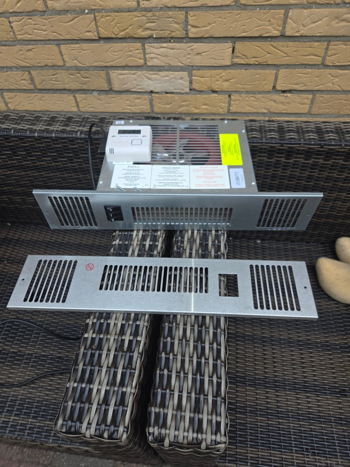 Kickspace plint radiator voor extra verwarmen van de keuken., Doe-het-zelf en Verbouw, Verwarming en Radiatoren, Ophalen, Zo goed als nieuw
